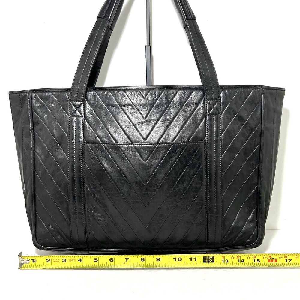 Vintage Chanel Leather Chevron Quilt Tote Bag Shoulder Bag Made In Italy - Picture 5 of 16